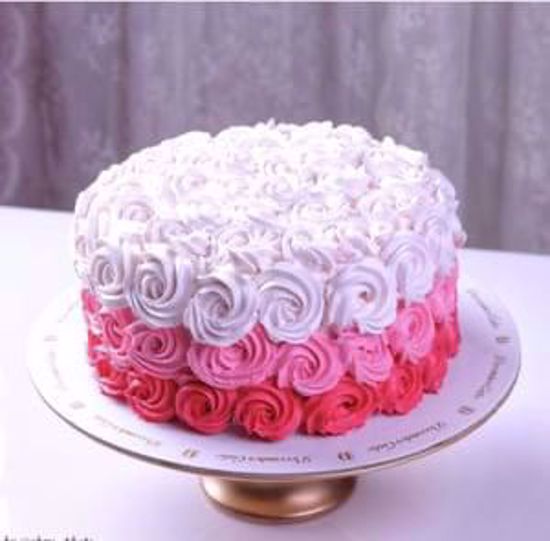 صورة كيك 🎂 ارنوب 6انش